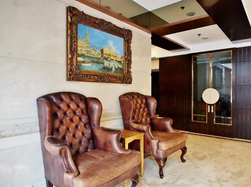 Oriental Lander Hotel Hong Kong 3*,  Çin