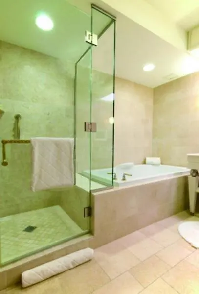 Oriental Lander Hotel Hong Kong Çin
